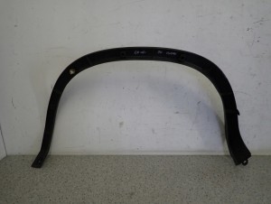 SUZUKI IGNIS 00-03 LISTWA BŁOTNIKA TYLNA PRAWA 4/6 MINIATURA