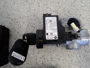 NISSAN PATROL Y61 2.8D ZESTAW STARTOWY KOMPUTER STACYJKA 6/6 MINIATURA