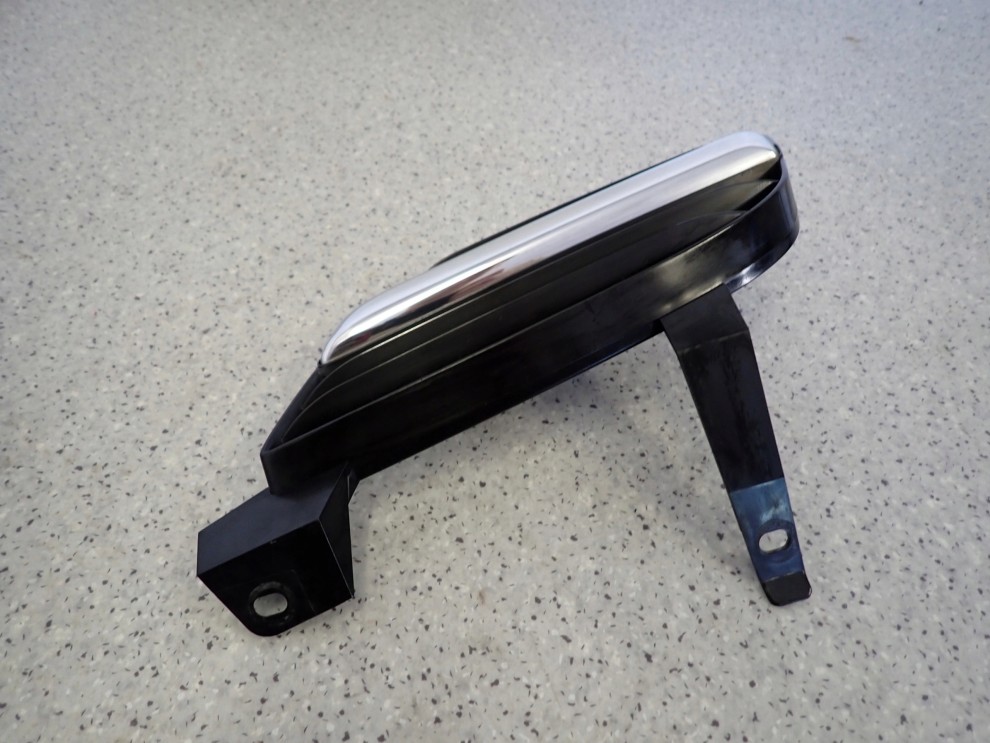 NISSAN ALMERA N16 00-03 ATRAPA PRZEDNIA LEWA 2/3