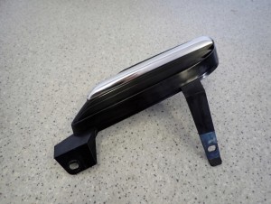 NISSAN ALMERA N16 00-03 ATRAPA PRZEDNIA LEWA 2/3 MINIATURA