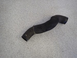 MAZDA 6 MAZDA6 06-07 2.0D RF7 RURA PRZEWÓD POWIETRZA INTERCOOLERA 6/8 MINIATURA