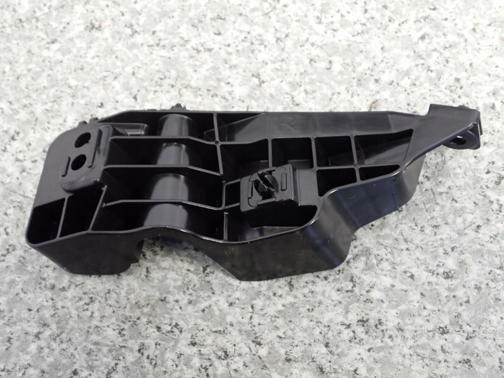 SUZUKI SWIFT MK7 10- ŚLIZG ZDERZAKA PRZEDNI PRAWY NOWY 2/4