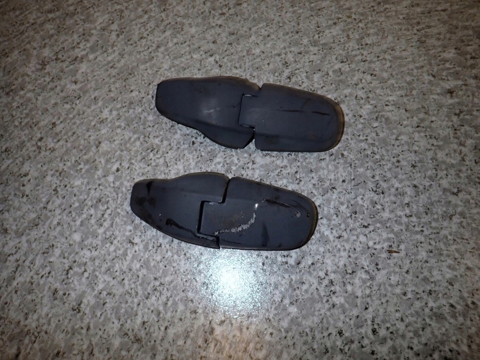 KIA SPORTAGE II 04-08 ZAWIAS SZYBY LEWY 4/6