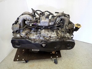 SUBARU IMPREZA 1.6 00-06 SILNIK MOTOR EJ16 201 TYŚ km 1/8 MINIATURA