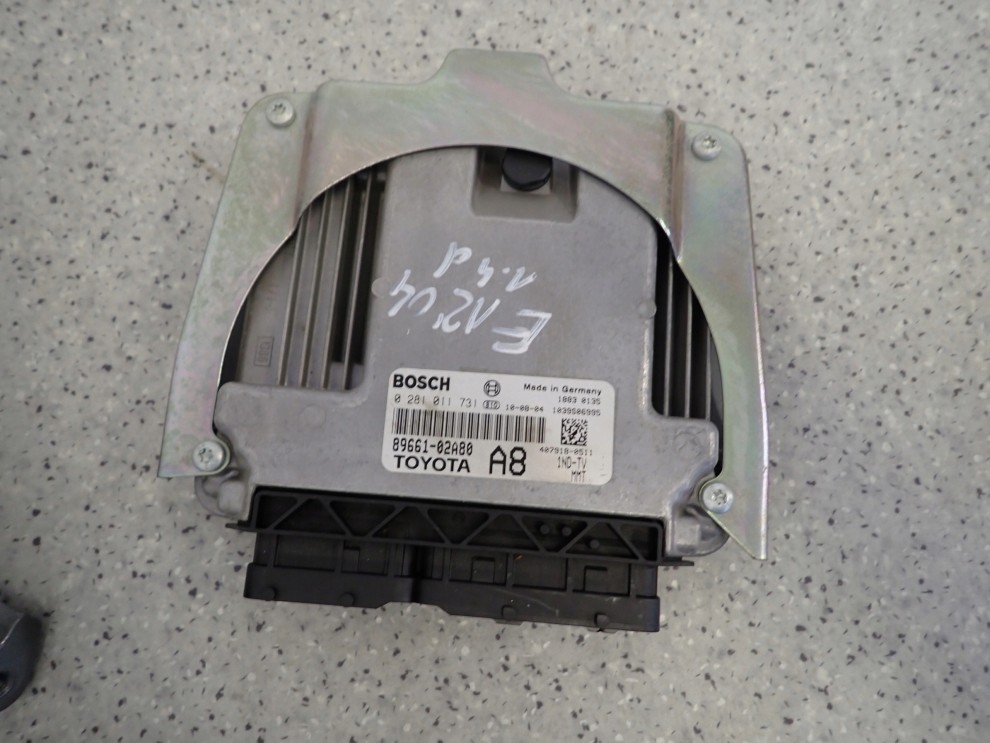 TOYOTA COROLLA 1.4 D4D 04-07 ZESTAW STARTOWY KOMPUTER STACYJKA 3/6