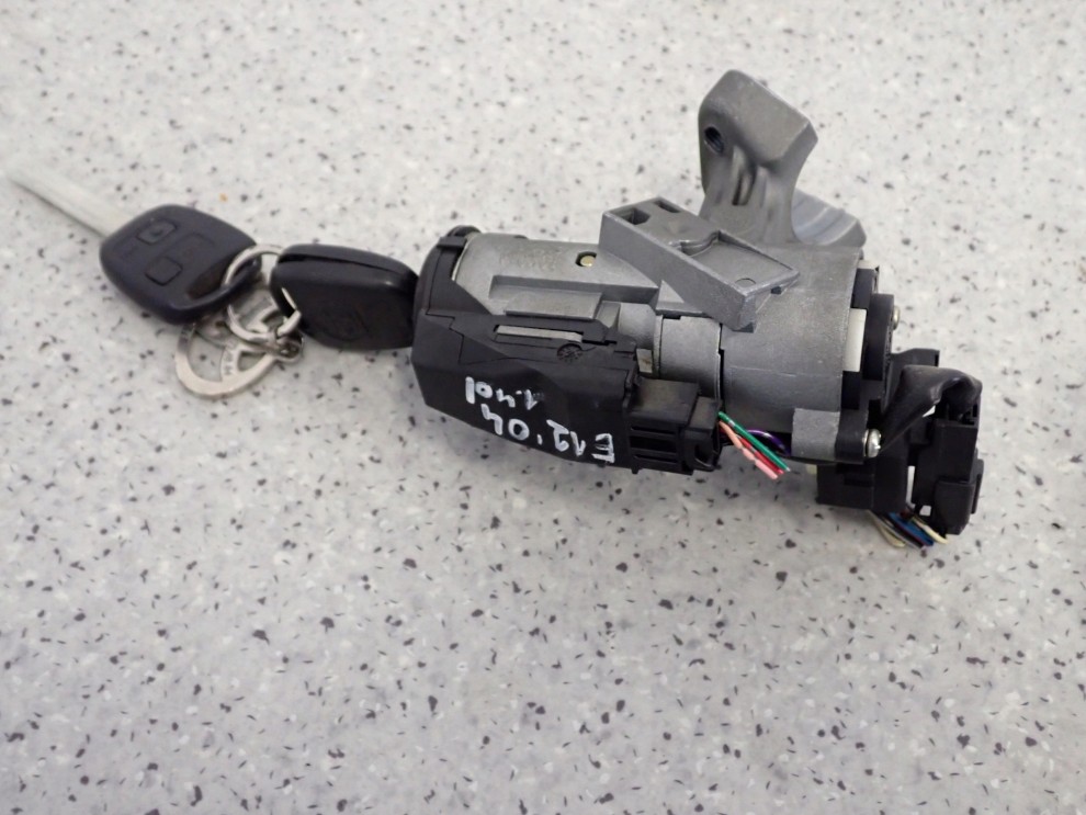 TOYOTA COROLLA 1.4 D4D 04-07 ZESTAW STARTOWY KOMPUTER STACYJKA 5/6