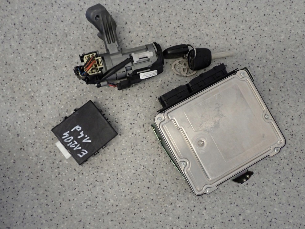 TOYOTA COROLLA 1.4 D4D 04-07 ZESTAW STARTOWY KOMPUTER STACYJKA 6/6