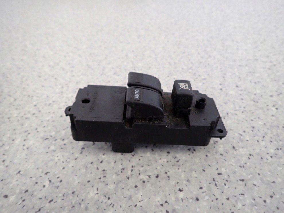 MAZDA 2 MAZDA2 03-07 PANEL STEROWANIA SZYB PRZEDNI LEWY 2 SZYBY 3/5