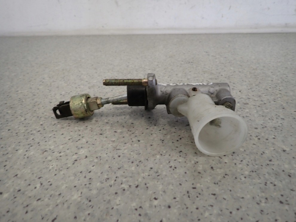 TOYOTA CAMRY 92-95 POMPKA SPRZĘGŁA 2/4