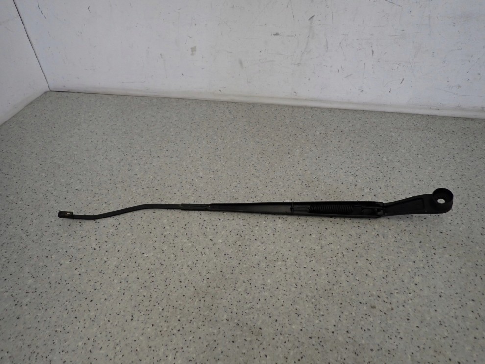 KIA RIO II 05-10 RAMIE WYCIERACZKI PRZEDNIE PRAWE 3/5