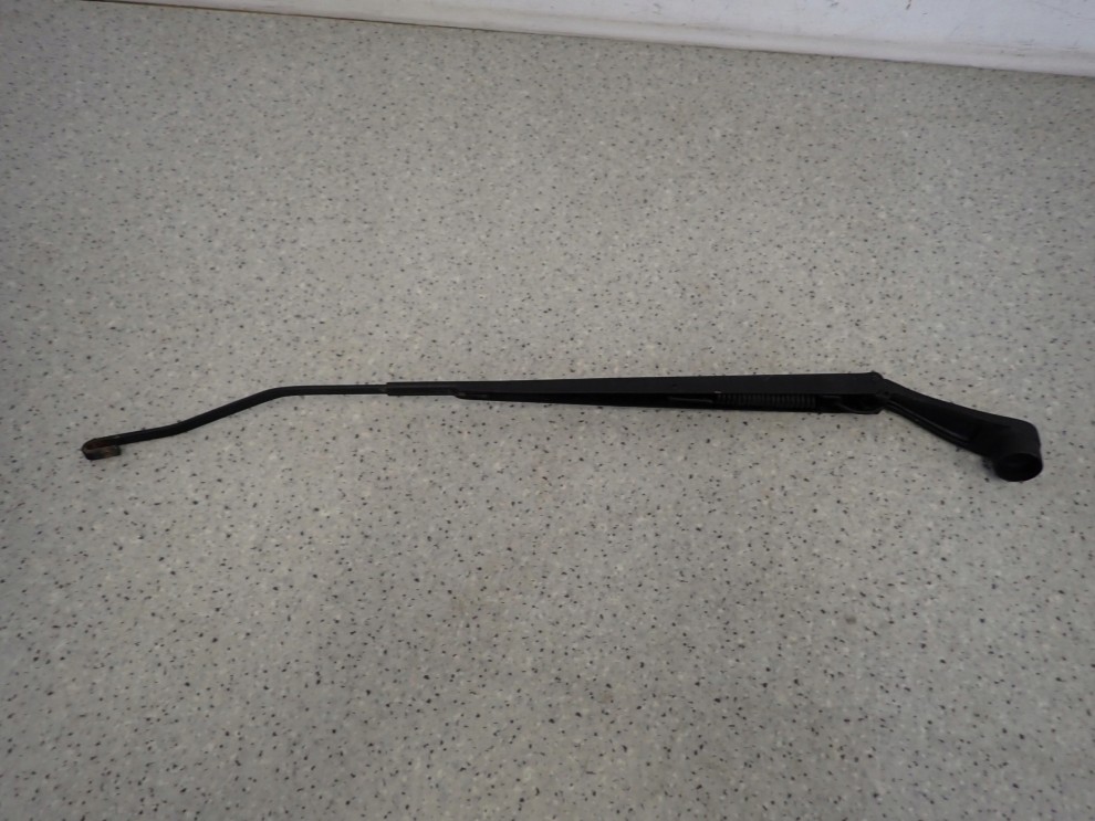 KIA RIO II 05-10 RAMIE WYCIERACZKI PRZEDNIE PRAWE 4/5