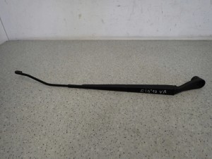 KIA RIO II 05-10 RAMIE WYCIERACZKI PRZEDNIE PRAWE 1/5 MINIATURA