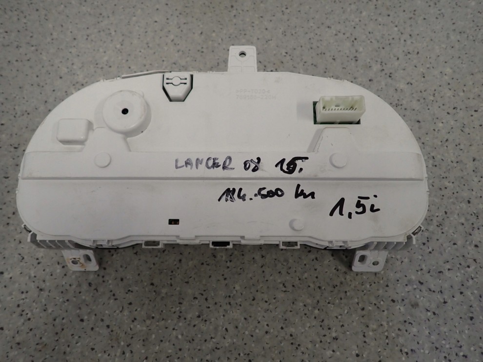 MITSUBISHI LANCER VIII 08- 1.5 I ZEGARY LICZNIK EUROPA 7/8