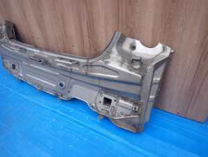 TOYOTA PRIUS II 03-09 PAS TYLNY 2/4 MINIATURA