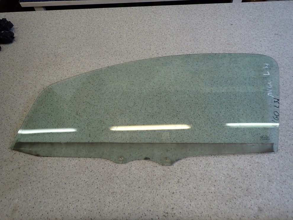 TOYOTA AYGO 05-12 SZYBA DRZWI LEWYCH 3 DRZWI 1/3