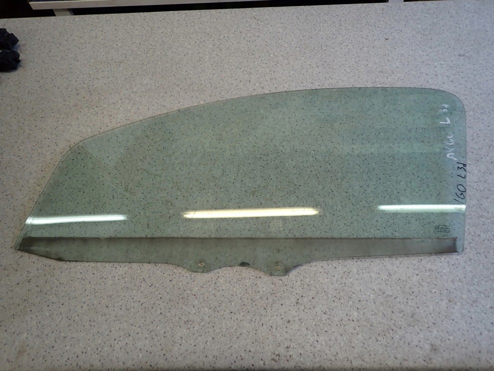 TOYOTA AYGO 05-12 SZYBA DRZWI LEWYCH 3 DRZWI 2/3