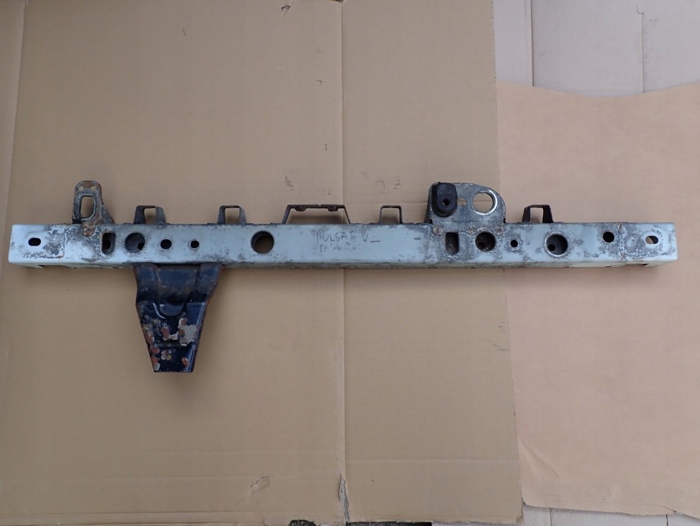 NISSAN PULSAR 1.5DCI 14-18 BELKA POD CHŁODNICE PASA PRZÓD 1/3