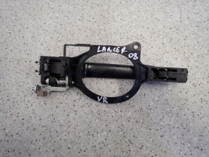 MITSUBISHI LANCER VIII 08- KLAMKA PRZEDNIA PRAWA 2/4 MINIATURA