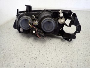 NISSAN ALMERA N16 00 REFLEKTOR PRZEDNI PRAWY LAMPA EUROPA 7/9 MINIATURA