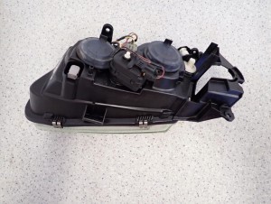 NISSAN ALMERA N16 00 REFLEKTOR PRZEDNI PRAWY LAMPA EUROPA 9/9 MINIATURA