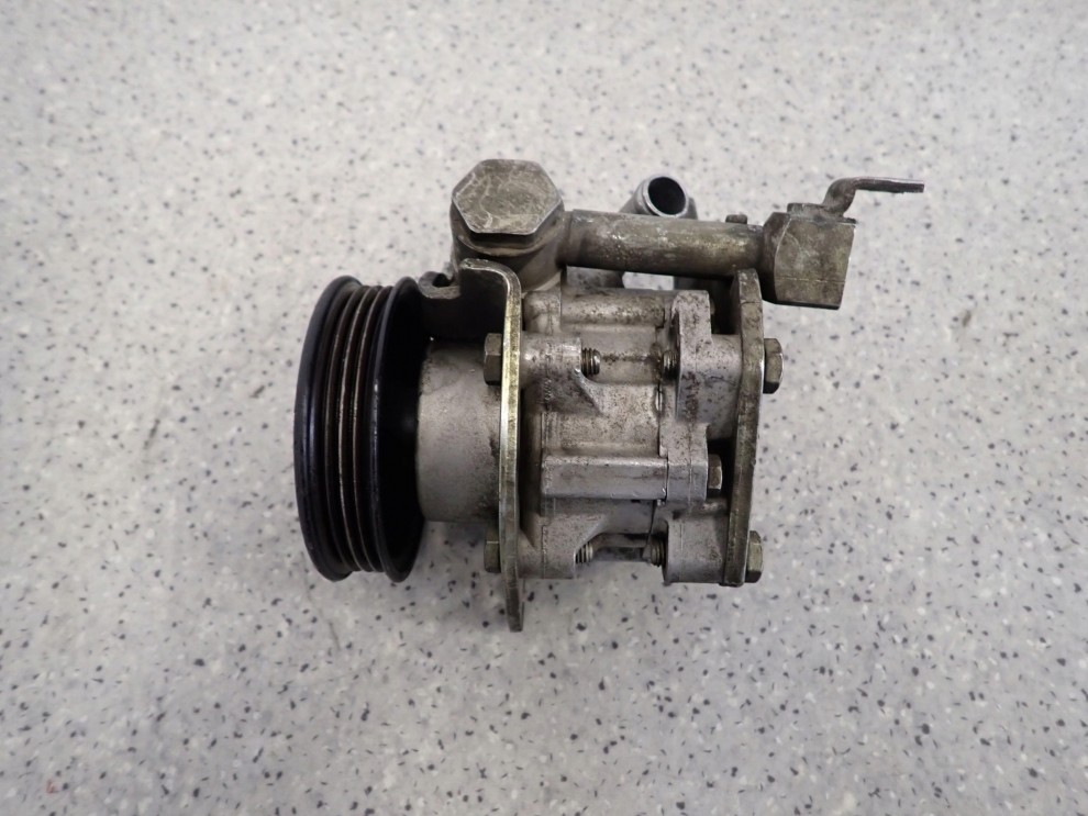 NISSAN MICRA K11 BENZYNA 98-02 POMPA WSPOMAGANIA 3/5