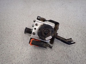 SUZUKI ALTO NISSAN PIXO 09- POMPA ABS 06.2102-1036.4 4/8 MINIATURA