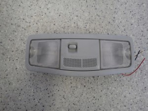 MITSUBISHI LANCER VIII 08- LAMPKA OŚWIETLENIA KABINY 1/4 MINIATURA