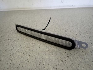 MITSUBISHI LANCER VIII 08- ŚWIATŁO 3 TRZECI STOP 2/5 MINIATURA