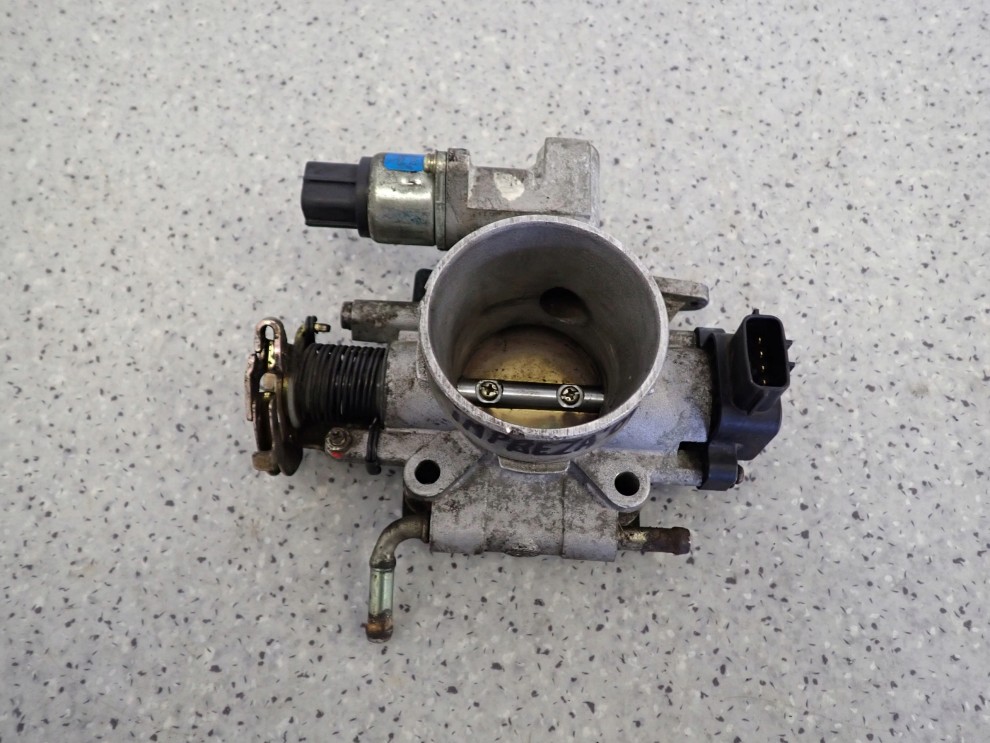 SUBARU IMPREZA 1.6 00-06 PRZEPUSTNICA POWIETRZA 1/7