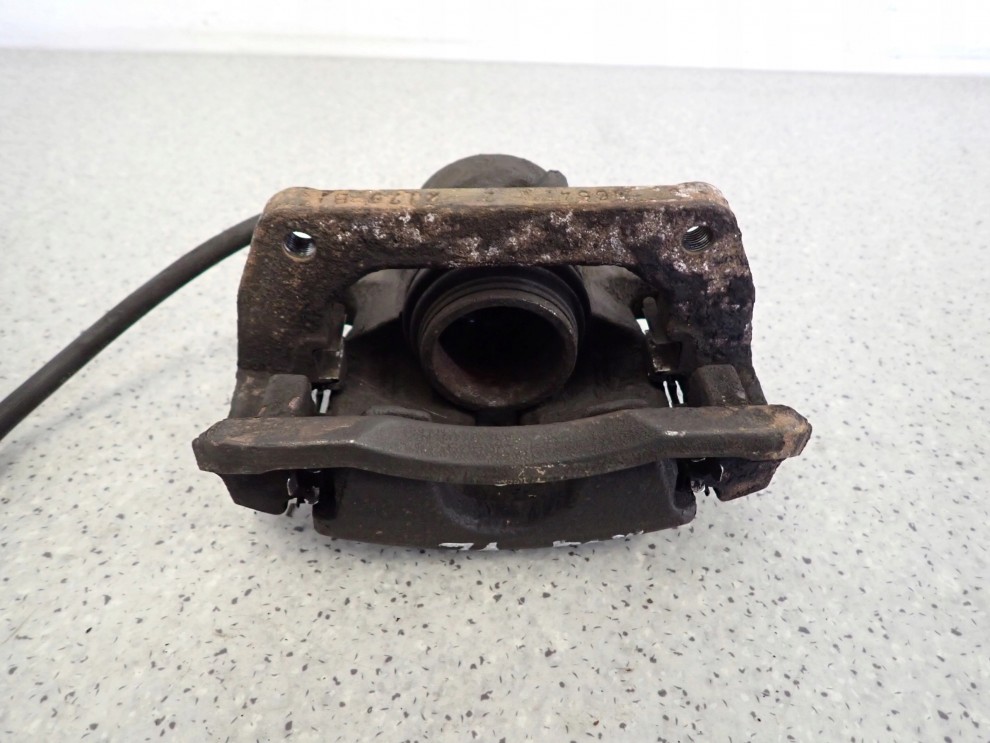 KIA VENGA 09- ZACISK HAMULCOWY PRZEDNI LEWY 6/7