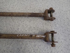 SUZUKI LIANA 02- WAHACZ TYLNY LEWY LUB PRAWY POPRZECZNY 3/4 MINIATURA