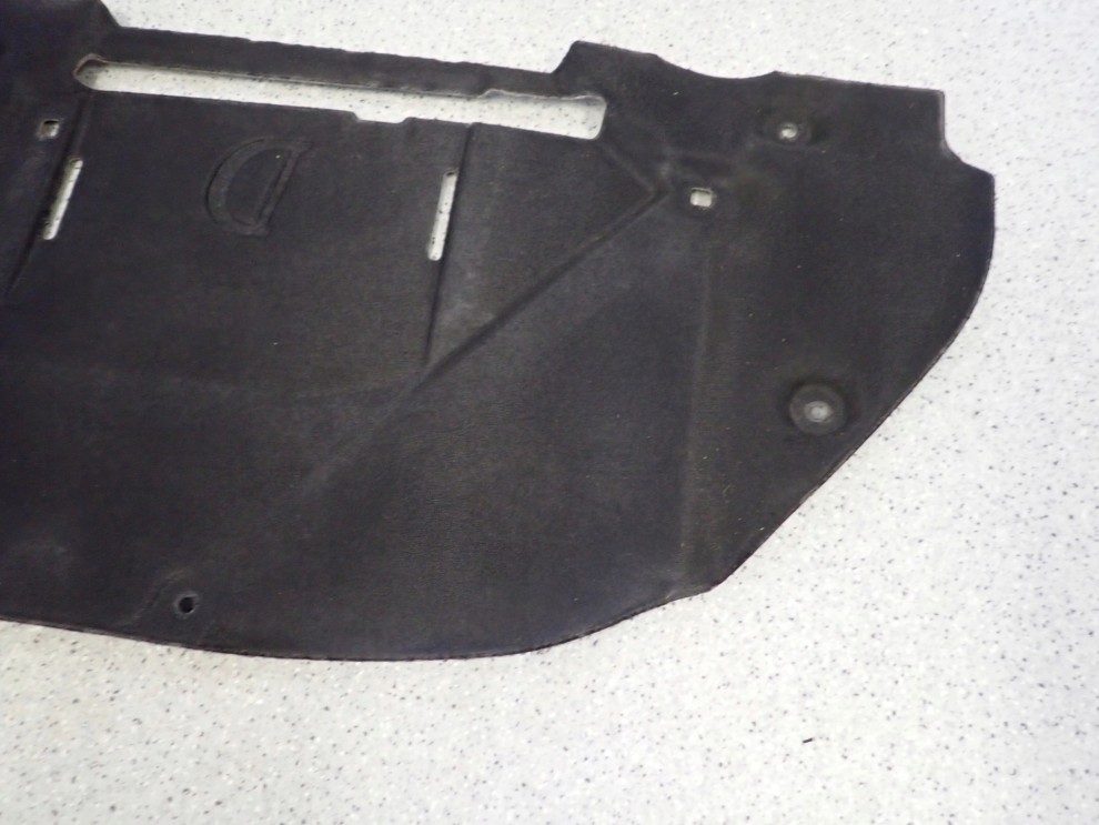 TOYOTA YARIS I 99- WYCISZENIE WYGŁUSZENIE MASKI 3/6