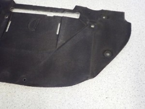 TOYOTA YARIS I 99- WYCISZENIE WYGŁUSZENIE MASKI 3/6 MINIATURA