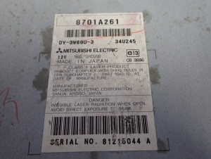 MITSUBISHI LANCER VIII 08- RADIO CD ODTWARZACZ 3/4 MINIATURA