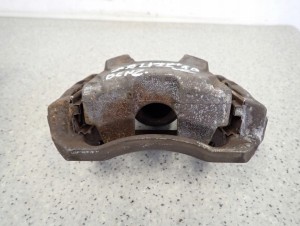 CHEVROLET CRUZE BENZYNA 08- ZACISK PRZEDNI LEWY 2/5 MINIATURA