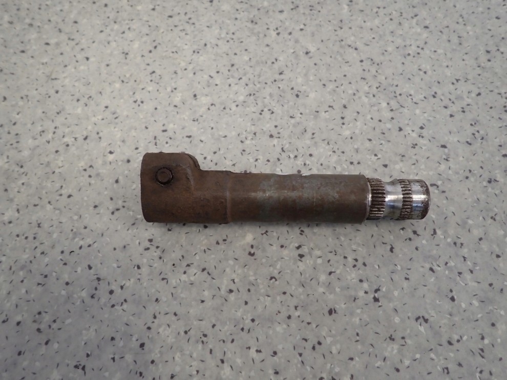 TOYOTA VERSO 09-13 PRZEDŁUŻKA MAGLOWNICY 2/2