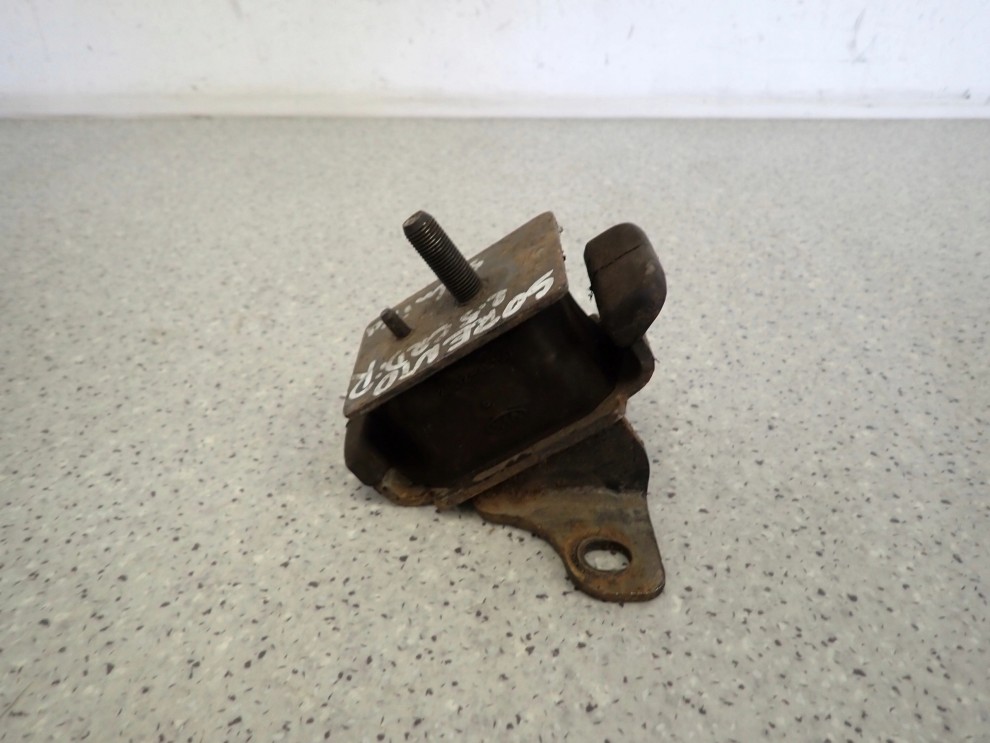 KIA SORENTO I 2.5 CRDI 02-06 PODUSZKA SILNIKA PRAWA 4/5