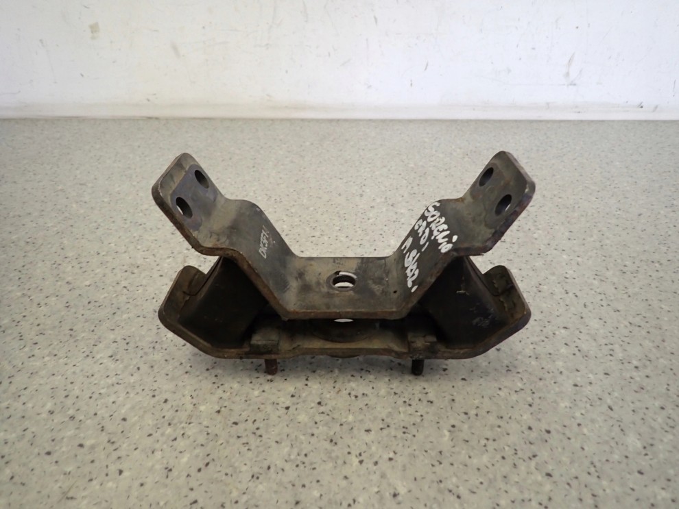 KIA SORENTO I 2.5 CRDI 02-06 PODUSZKA SILNIKA TYLNA 1/5