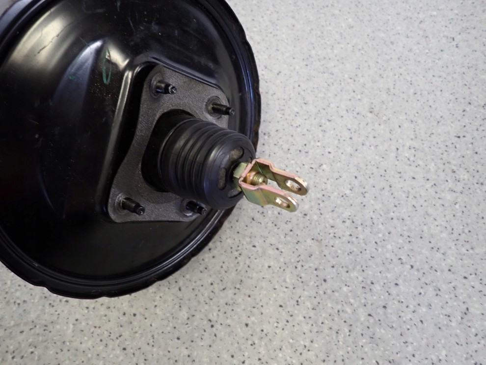 MITSUBISHI LANCER VII 04-07 SERWO HAMULCOWE 6/6