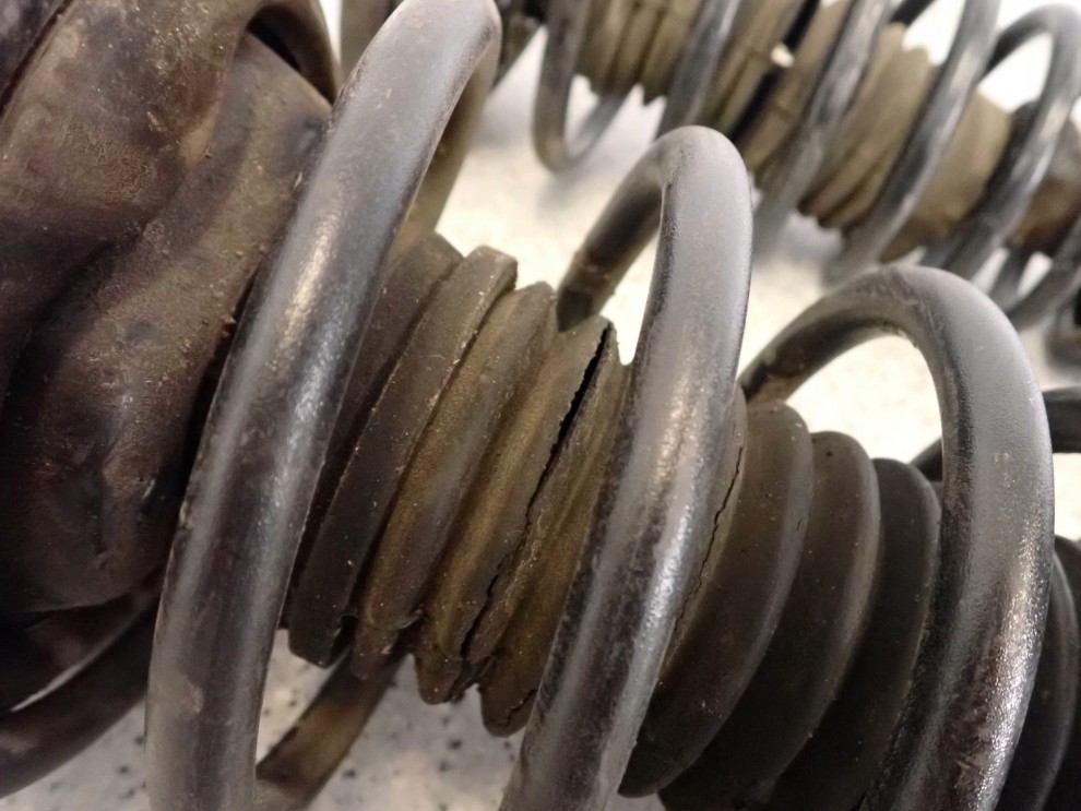 NISSAN PRIMERA 2.0TD 97-01 MCPHERSON PRZEDNI AMORTYZATOR LEWY LUB PRAWY 5/9