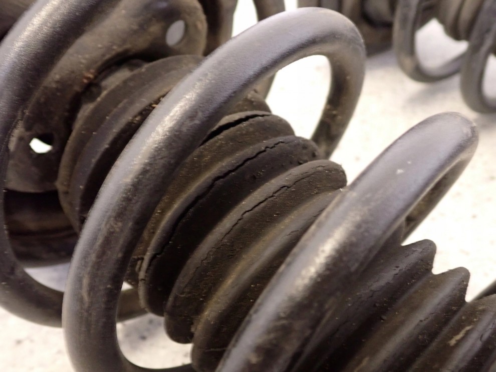 NISSAN PRIMERA 2.0TD 97-01 MCPHERSON PRZEDNI AMORTYZATOR LEWY LUB PRAWY 6/9