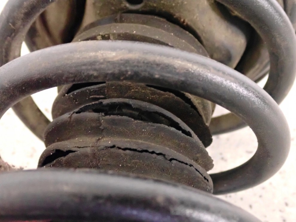 NISSAN PRIMERA 2.0TD 97-01 MCPHERSON PRZEDNI AMORTYZATOR LEWY LUB PRAWY 9/9