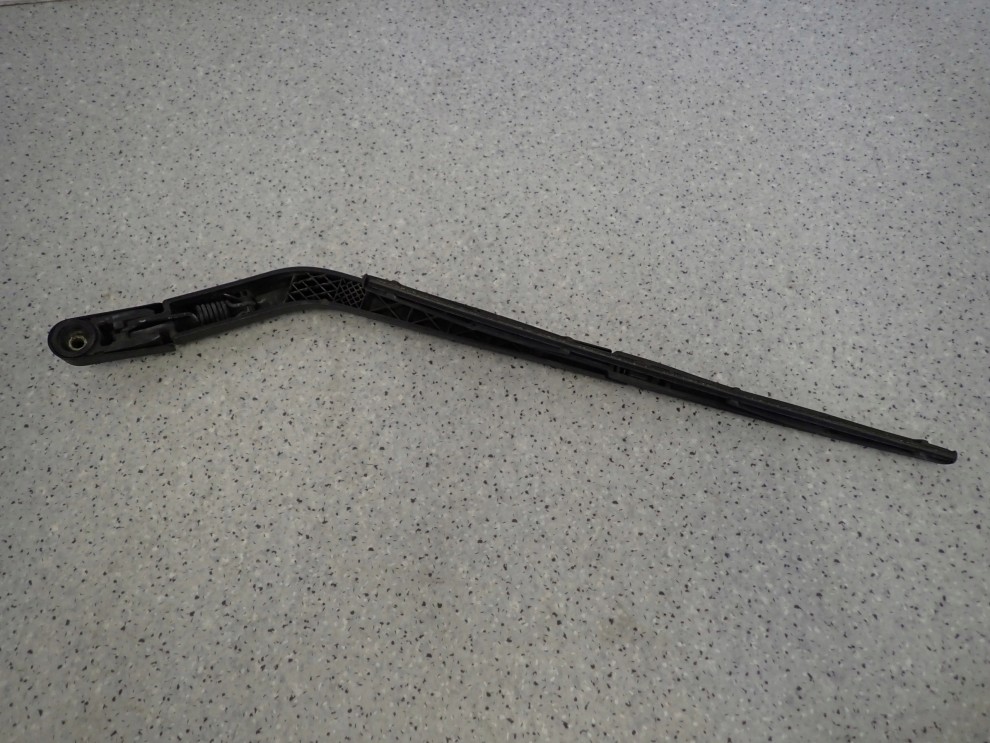 TOYOTA YARIS VERSO 99-05 RAMIE WYCIERACZKI TYLNEJ 3/4