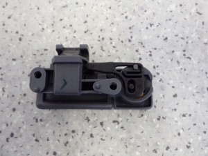 NISSAN PRIMERA P12 ZAMEK SCHOWKA PASAŻERA 2/4 MINIATURA