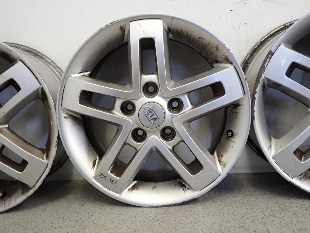 KIA SOUL 09- FELGI ALUMINIOWE ALUFELGI KOMPLET 16x6.5 ET51 3/9