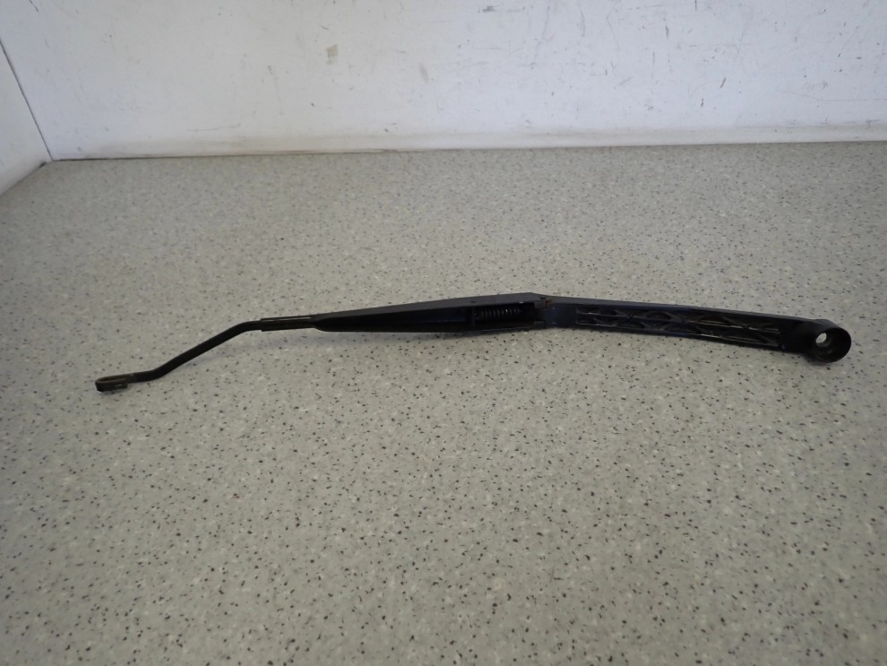 AVENSIS VERSO RAMIE WYCIERACZKI PRZEDNIE LEWE 6/6