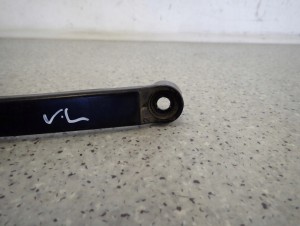 AVENSIS VERSO RAMIE WYCIERACZKI PRZEDNIE LEWE 2/6 MINIATURA