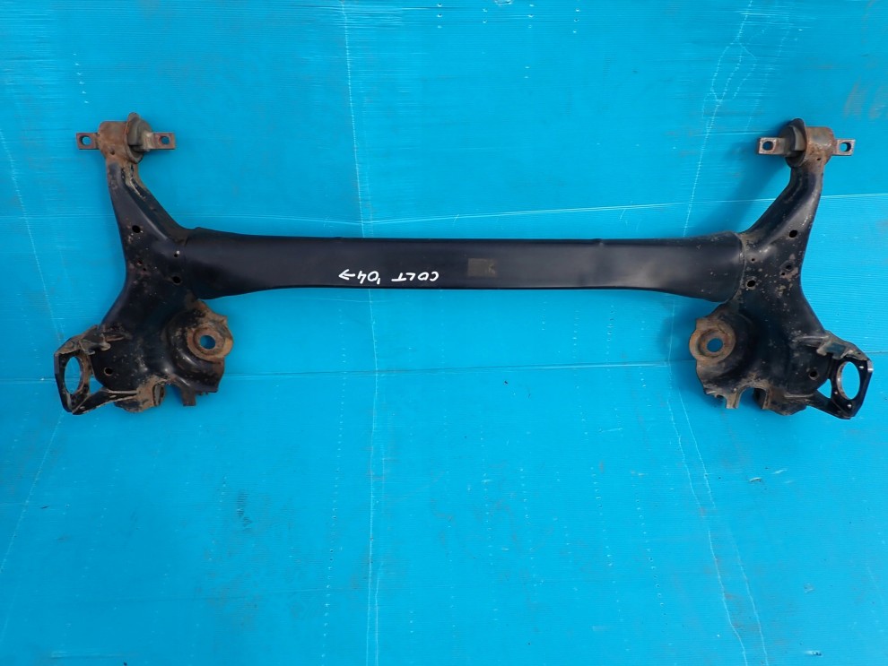 MITSUBISHI COLT 04-12 BELKA ZAWIESZENIA TYLNEGO 1/10