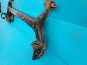 MITSUBISHI COLT 04-12 BELKA ZAWIESZENIA TYLNEGO 4/10 MINIATURA