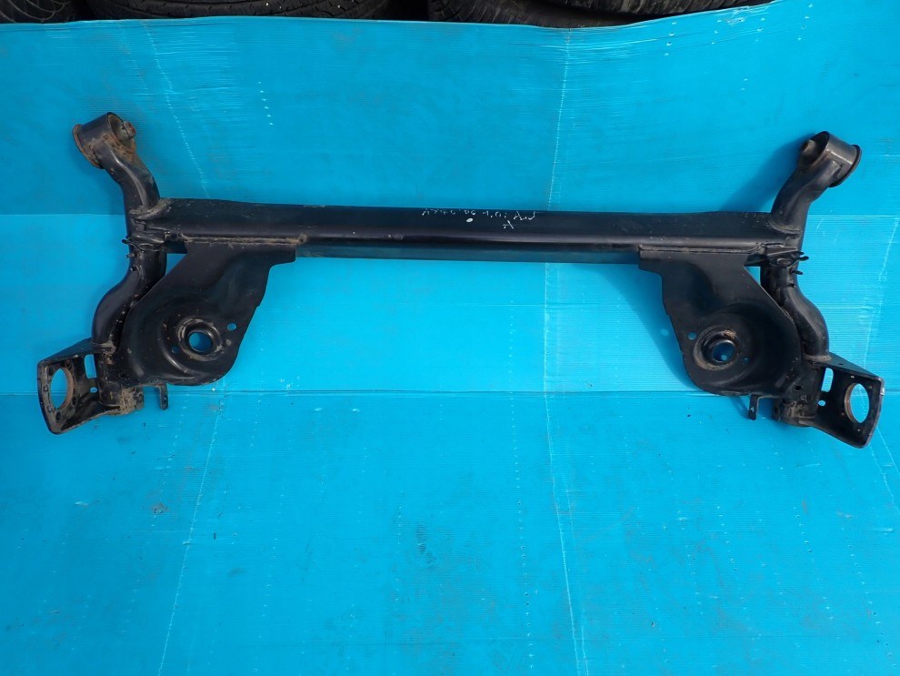 TOYOTA AYGO 05-12 BELKA ZAWIESZENIA TYLNEGO GOŁA 1/12